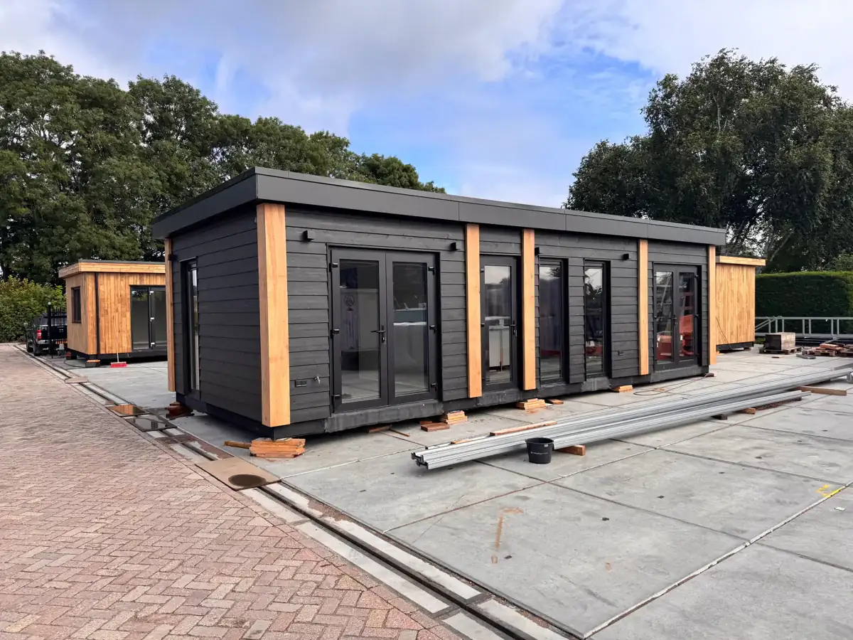 Chalet in natuurlijke omgeving — gerealiseerd door BBS Systeembouw